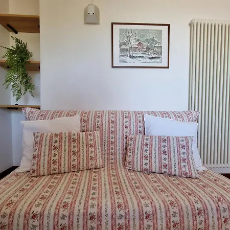 Azzurro Apartment