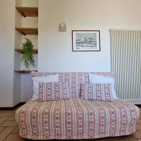 Azzurro Apartment